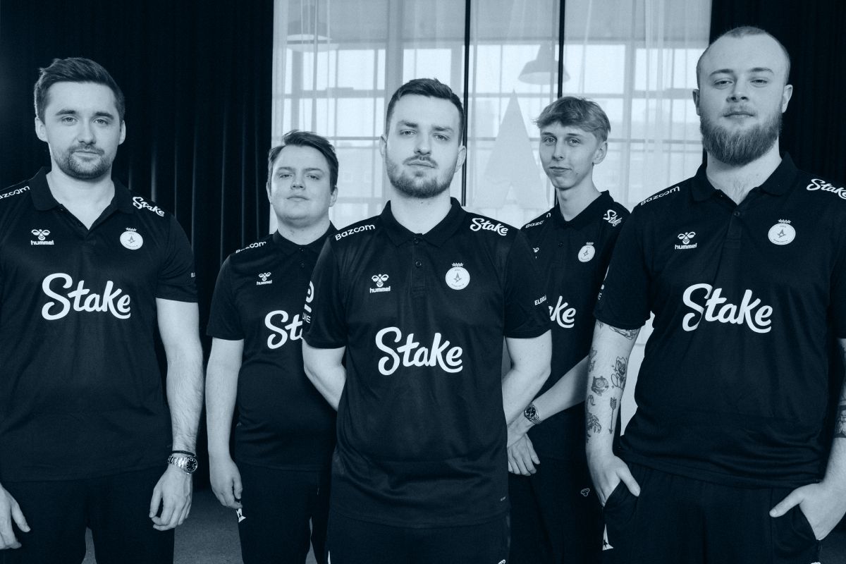 Zweites offizielles Bild zu Astralis und Stake: vier Majors und eine neue CS2-Phase